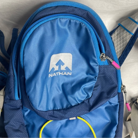 Nathan Intensity 2L Hydration Vest (No Bladder) - Picture 4 of 11